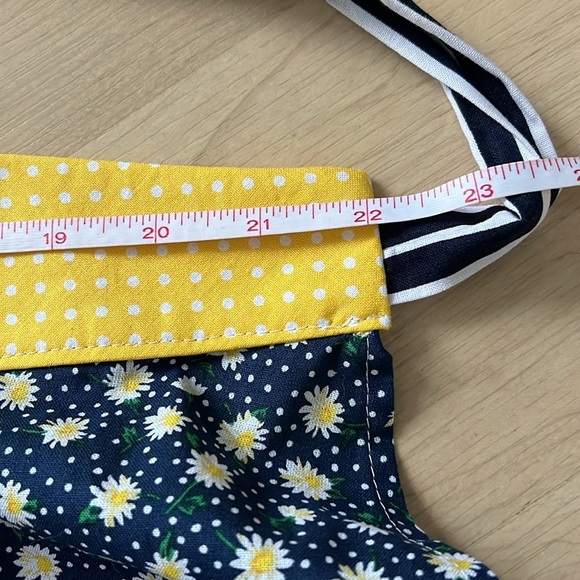 half apron blue white yellow floral daisy stripes polka dot pocket - Picture 4 of 6